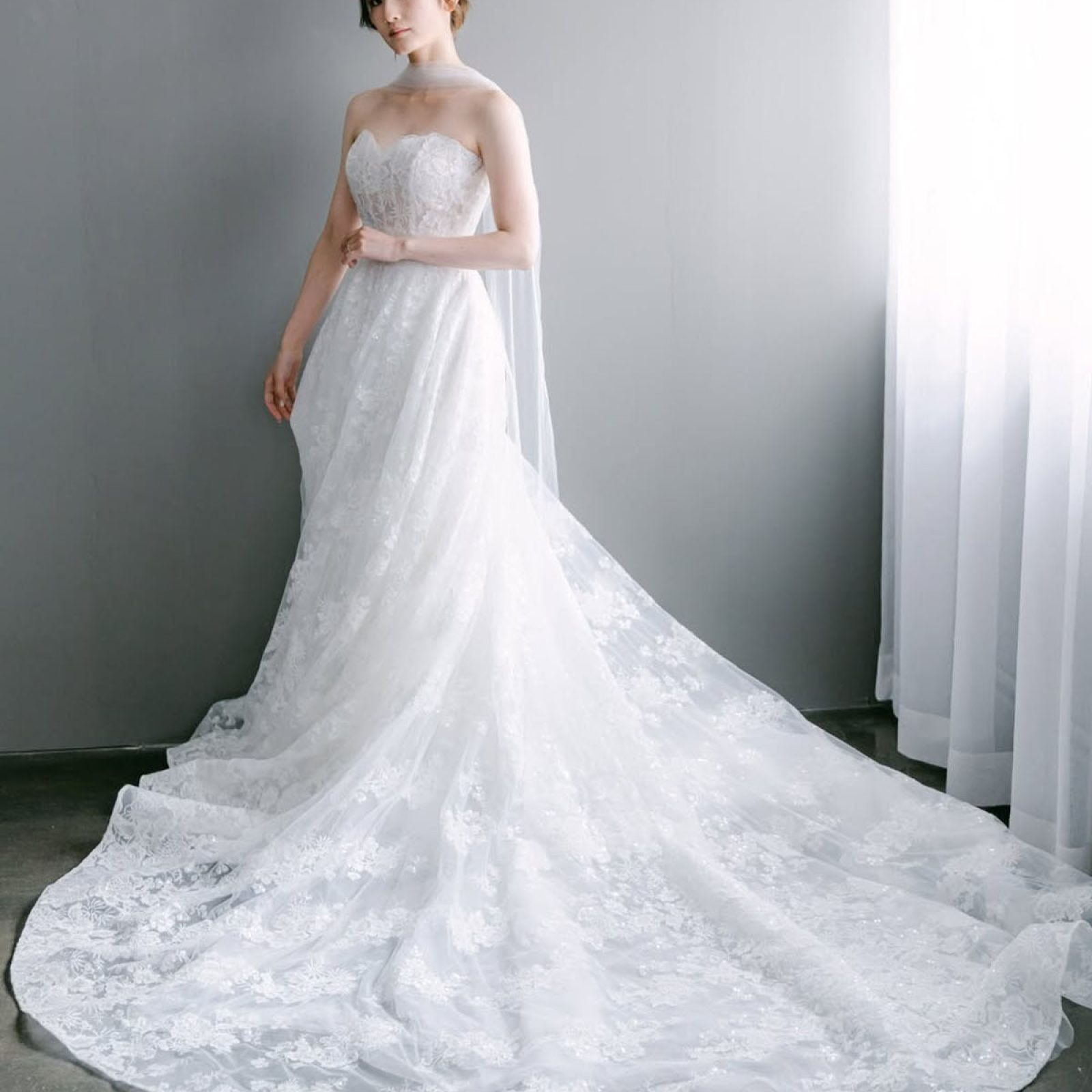 adore_202604