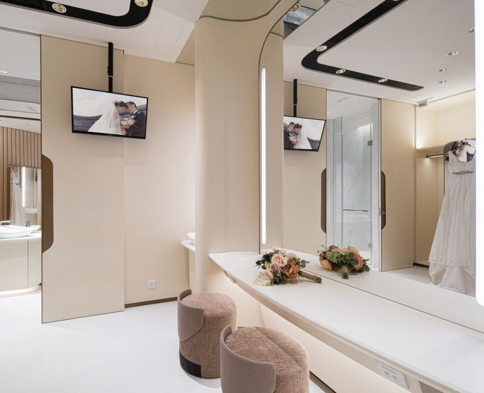 regalaskycity_202608